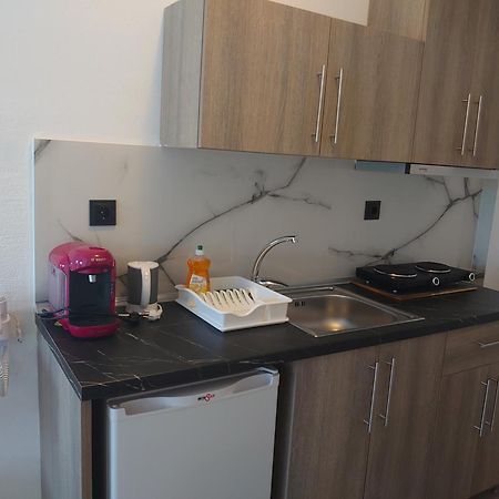 Merida Apartments Mola Kalyva Esterno foto