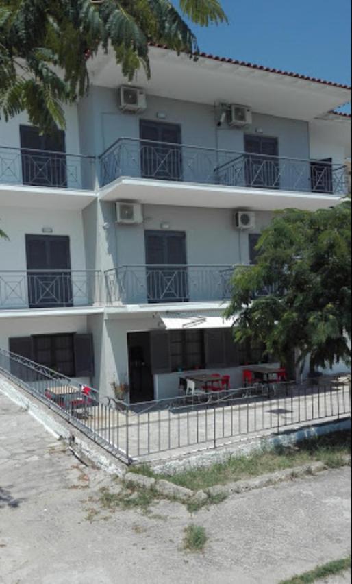 Merida Apartments Mola Kalyva Esterno foto
