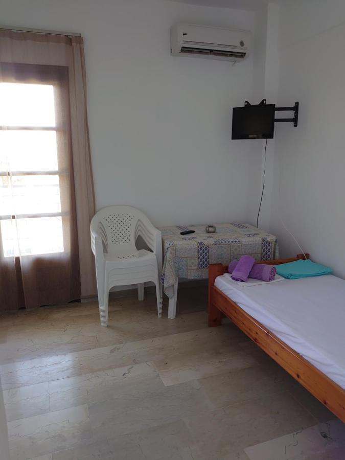 Merida Apartments Mola Kalyva Esterno foto